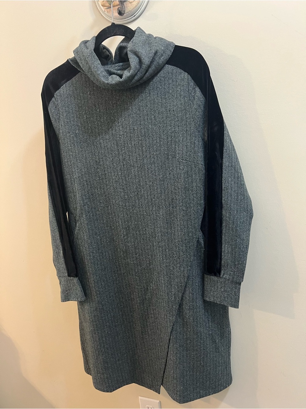 Soft Surrounding Grey Turtleneck Sweater Dress w/ velvet Panels Size Med NWT